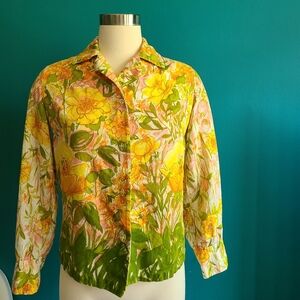 size large/ Vintage 1960s watercolor floral blouse pink olive green mod button